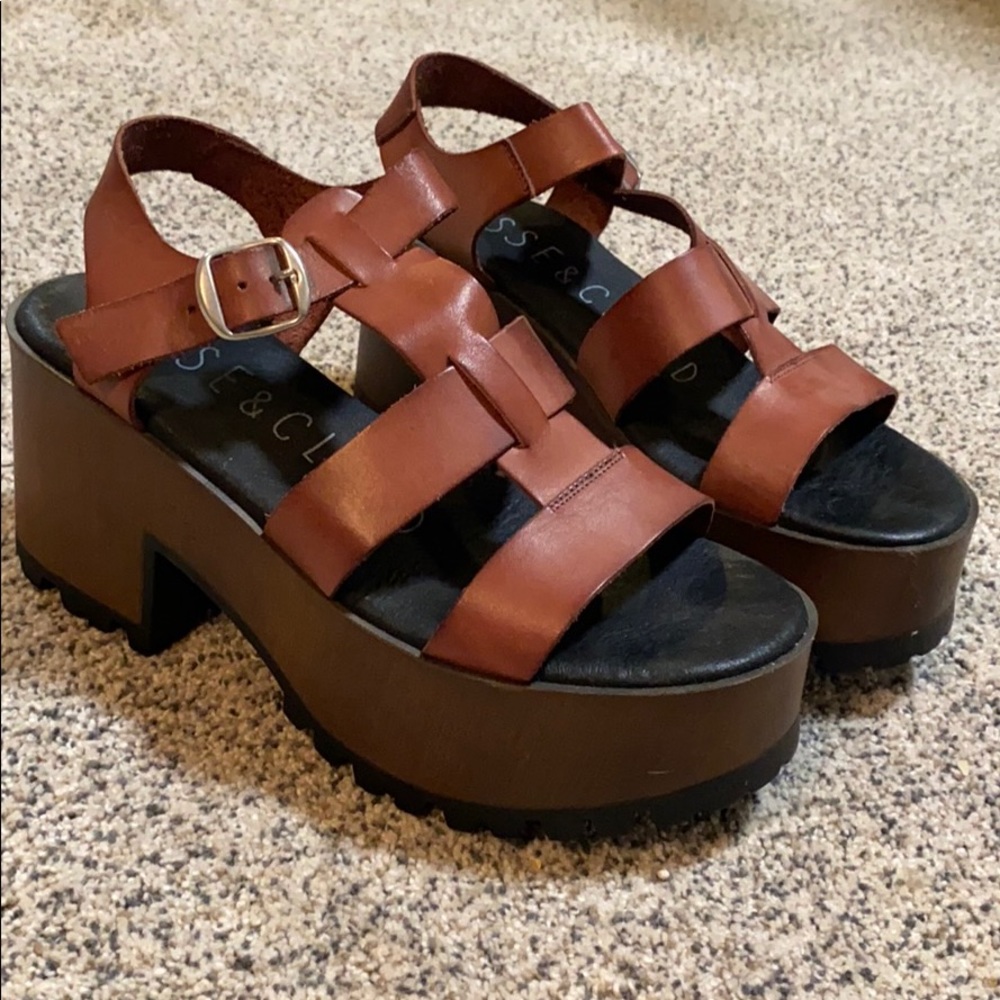 Brown Leather Platform Sandals-like new!